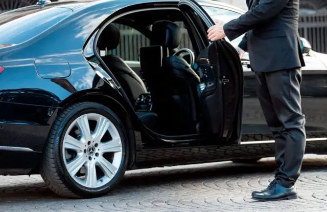 Best Chicago Chauffeur Service
